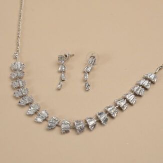 white american diamonds necklace
